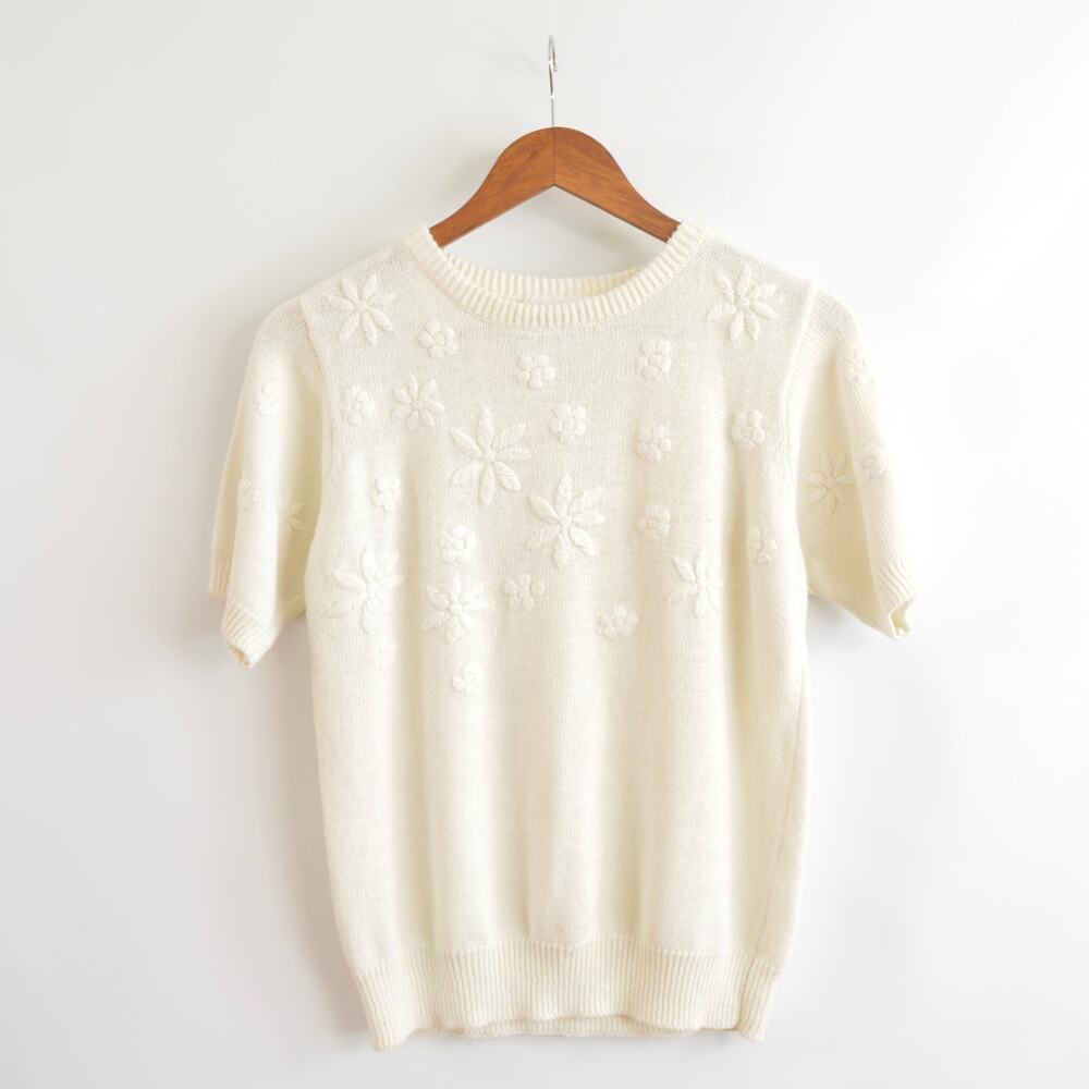 floral embroidered white sweater tee